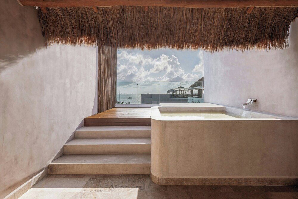 Vista externa do resort Almare em Isla Mujeres