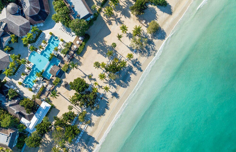 Couples Negril couples-only all-inclusive beachfront resort in Jamaica, photo 3 of 8