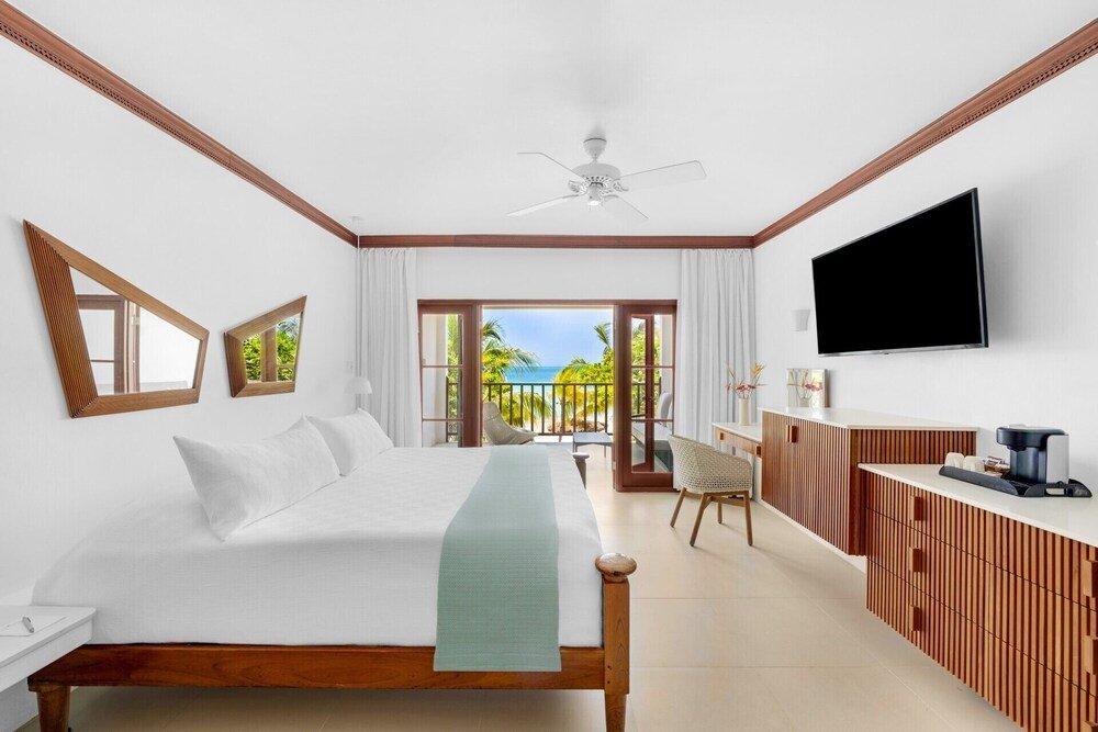 Couples Swept Away couples-only all-inclusive resort in Negril, Jamaica, photo 4 of 8