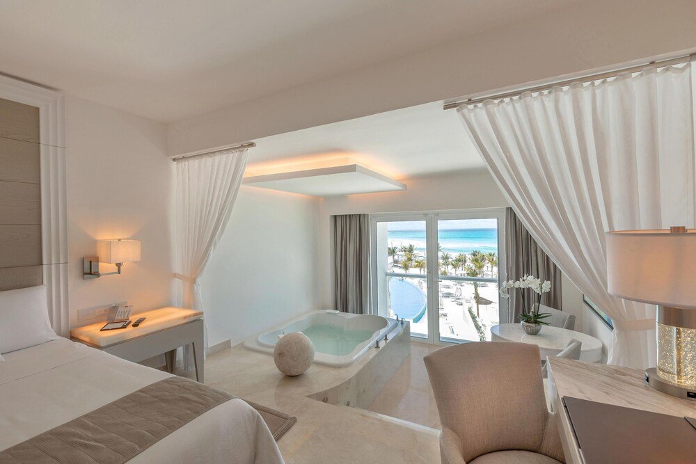 Le Blanc Spa Resort Cancún frente al mar en la zona hotelera