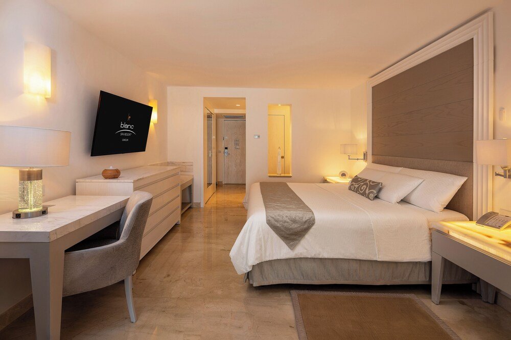 Le Blanc Spa Resort Cancún sala de estar del resort solo adultos, vista siete