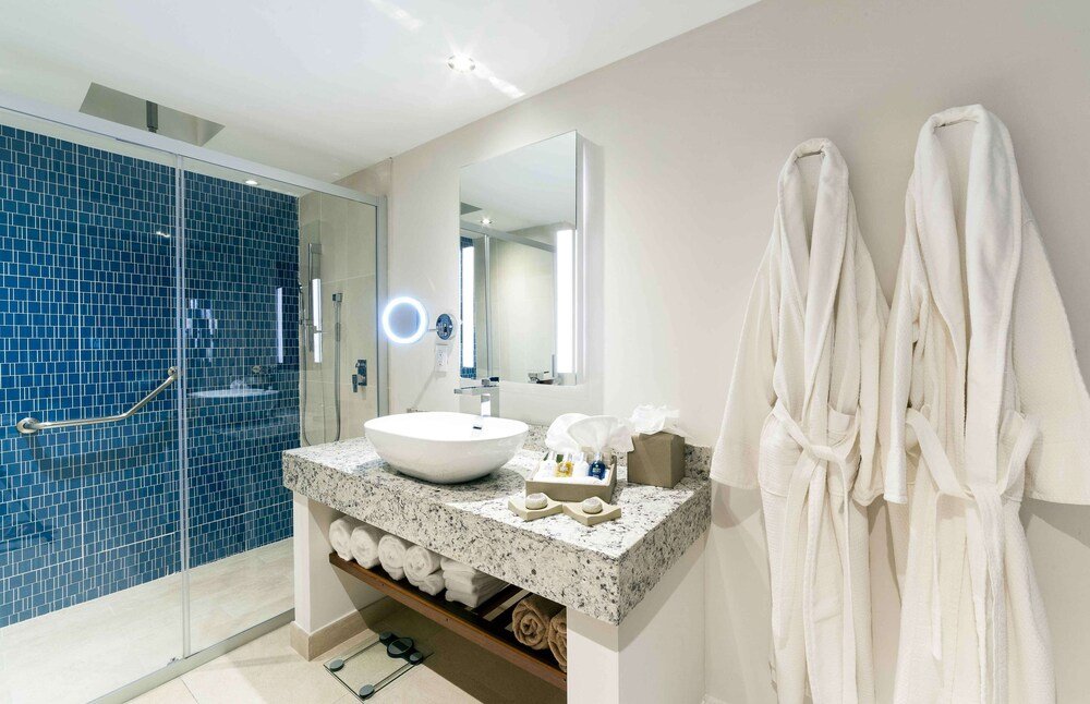 Sonesta Ocean Point adults-only all-inclusive resort, Sint Maarten, photo 6 of 8