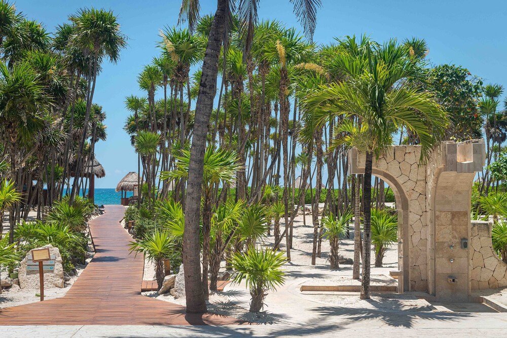 Valentin Imperial Riviera Maya adults-only all-inclusive resort, México, photo 4 of 8